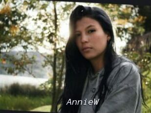 AnnieW