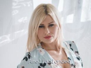 Ameliablondee