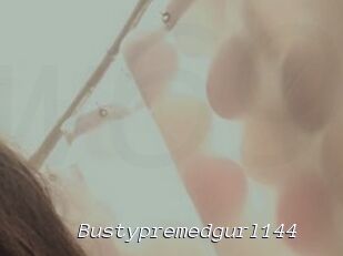 Bustypremedgurl144