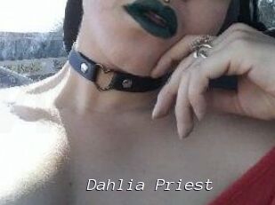 Dahlia_Priest