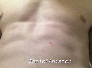 Daniel_Aniston