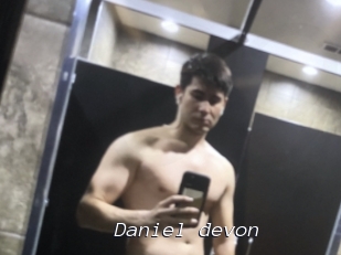 Daniel_devon