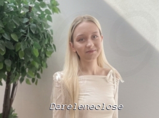 Dareleneclose