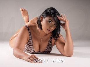 Dessi_feet