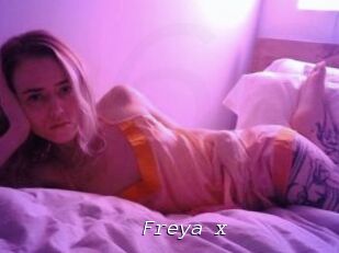 Freya_x