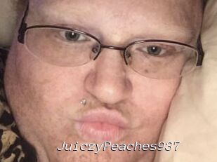 JuiczyPeaches937