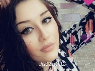 Julia982