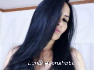 Luna_evanshott