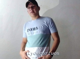 Lyoncuriuos