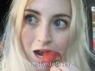 Melanie_Daisy