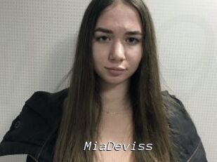 MiaDeviss