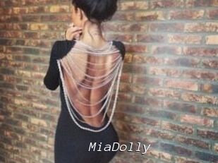 Mia_Dolly