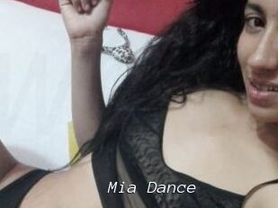 Mia_Dance