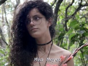 Mia_Meyer