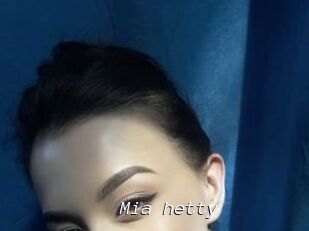 Mia_hetty