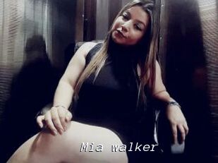 Mia_walker