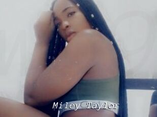Miley_Taylor