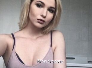 Monicaxw