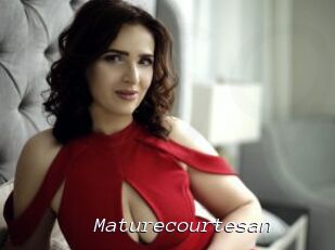 Maturecourtesan