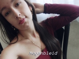 Meganbleid
