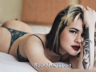 Miaelectraa