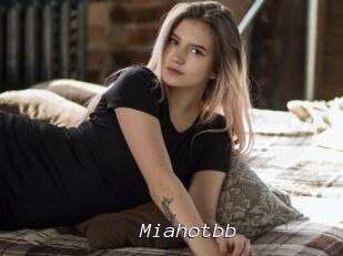 Miahotbb