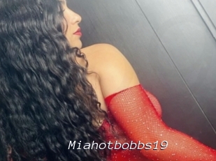 Miahotbobbs19