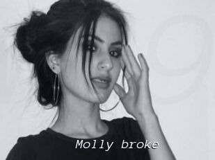 Molly_broke