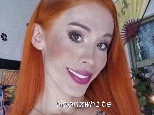 Moonxwhite