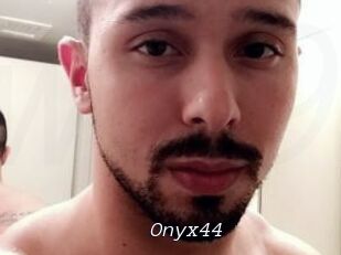 Onyx44