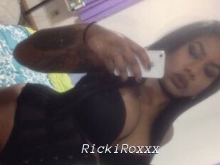 RickiRoxxx