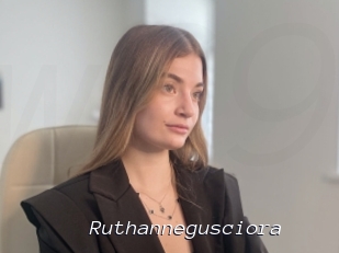 Ruthannegusciora