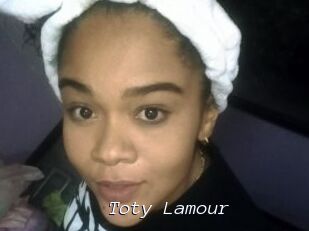 Toty_Lamour