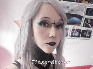 Titsandtarot